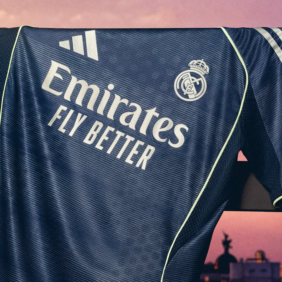 Real Madrid Visitante 25/26 Versión Jugador Oficial