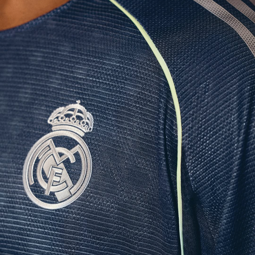 Real Madrid Visitante 25/26 Versión Jugador Oficial