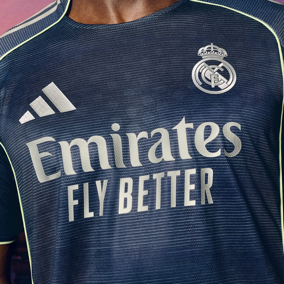 Real Madrid Visitante 25/26 Versión Jugador Oficial