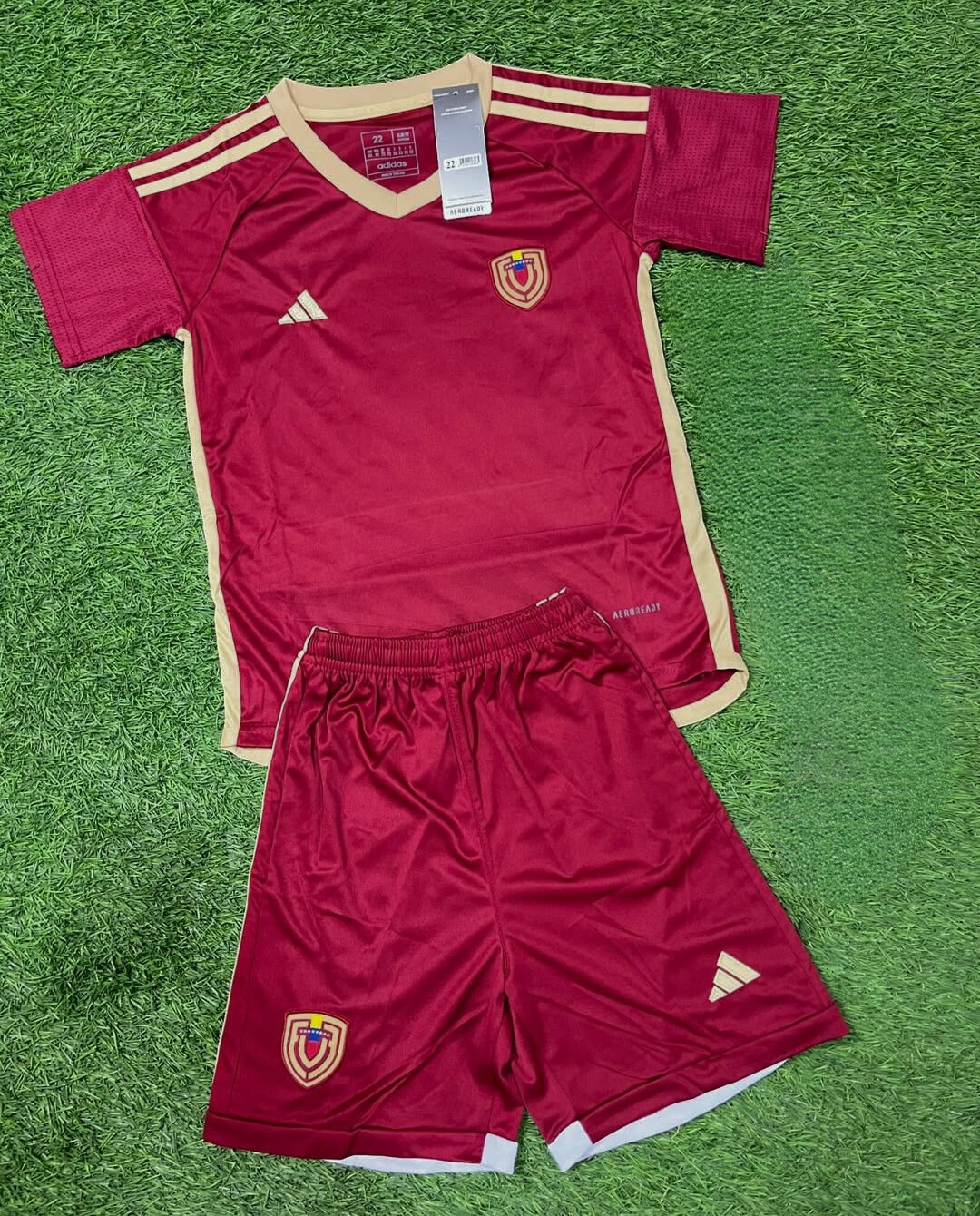 Conjunto de Venezuela Local La Vinotinto Niños 2024