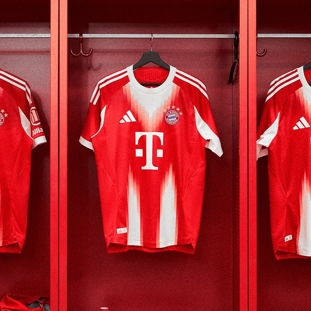 Bayern Munnich Local 25/26 Version Jugador Oficial