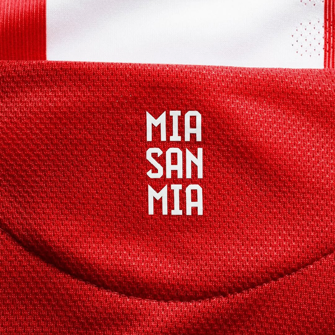 Bayern Munnich Local 25/26 Version Jugador Oficial