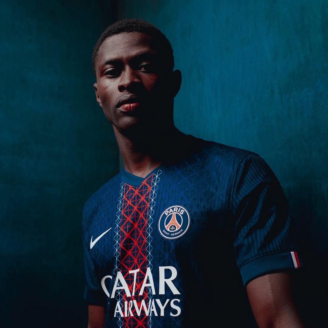 PSG 25/26 Version Jugador Oficial
