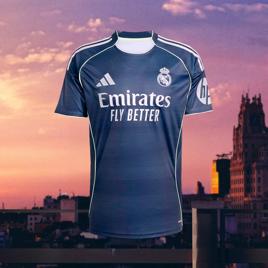 Real Madrid Visitante 25/26 Versión Fan Oficial