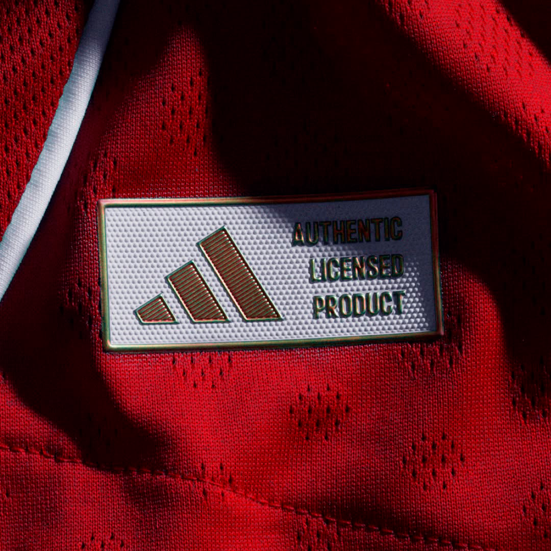 Liverpool Local 25/26 Version Jugador Oficial