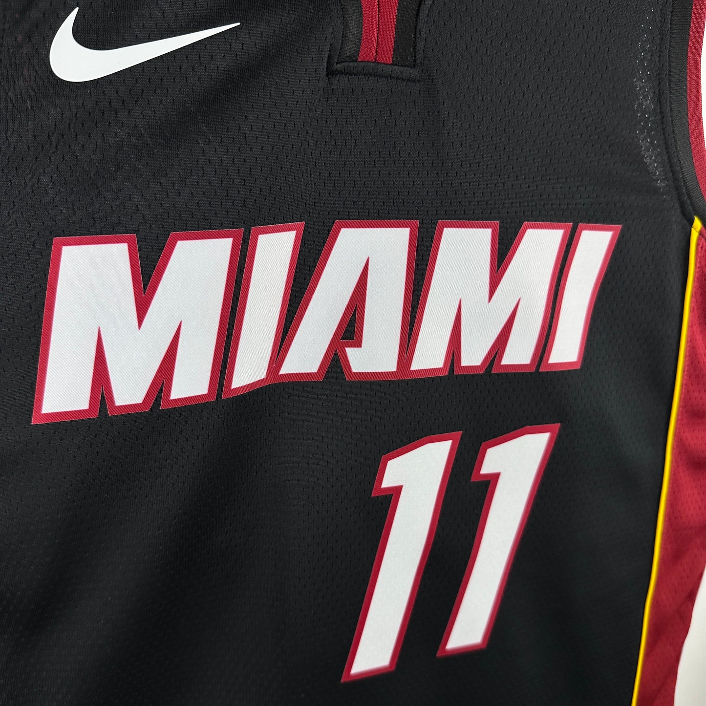 Miami Heat visitante negra 2024