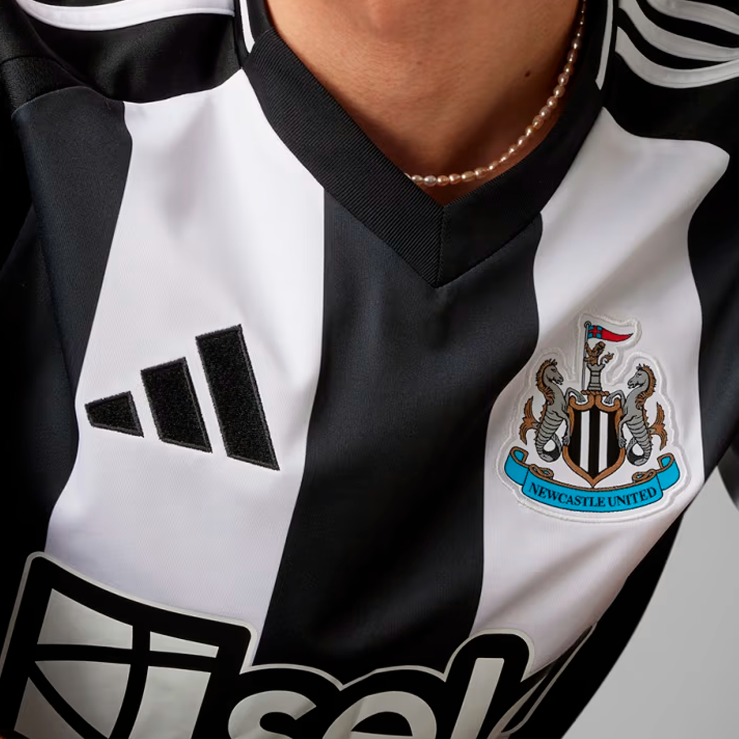 Newcastle United Local 24/25 Versión Fan